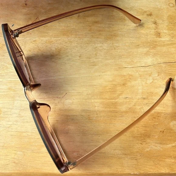 Elegant Purple-Brown Sunglasses